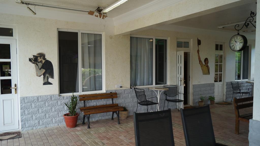 Tj Guest House Makhinjauri Exterior photo