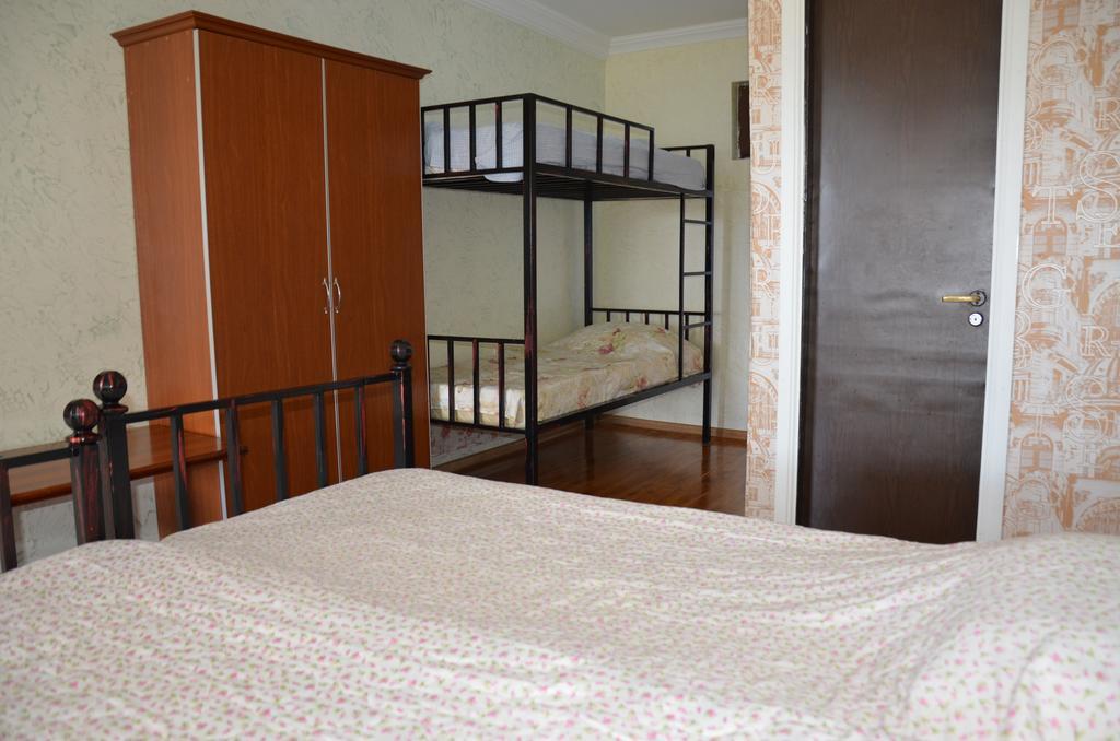 Tj Guest House Makhinjauri Exterior photo