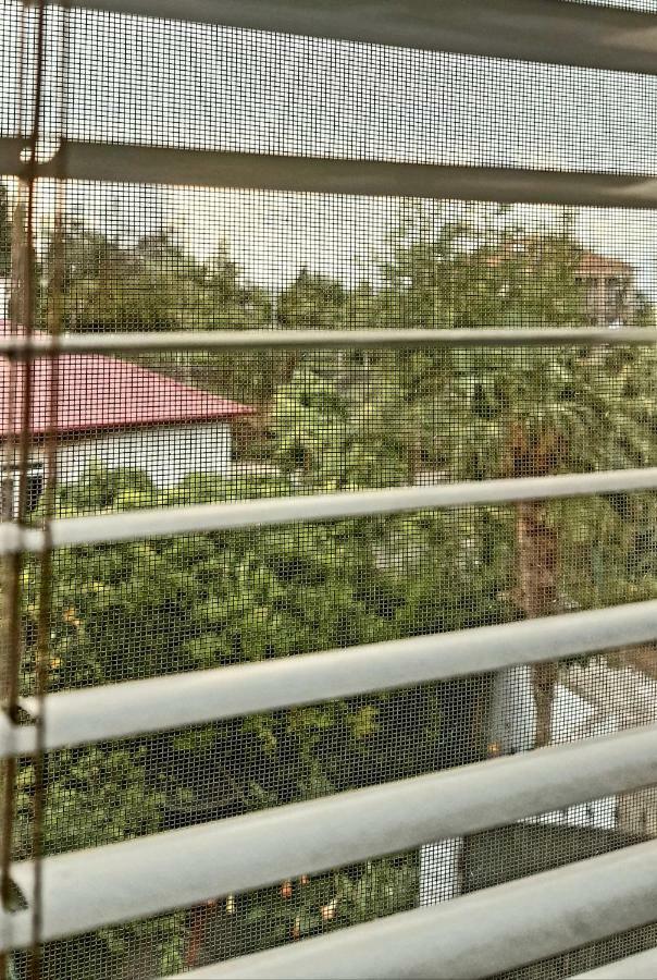 Tj Guest House Makhinjauri Exterior photo